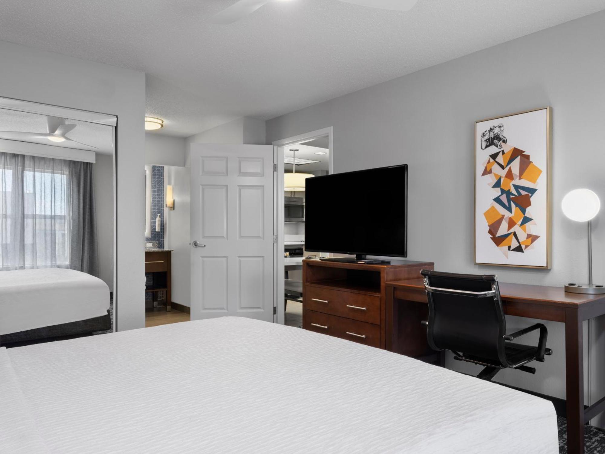 Homewood Suites Columbus - Airport Екстер'єр фото